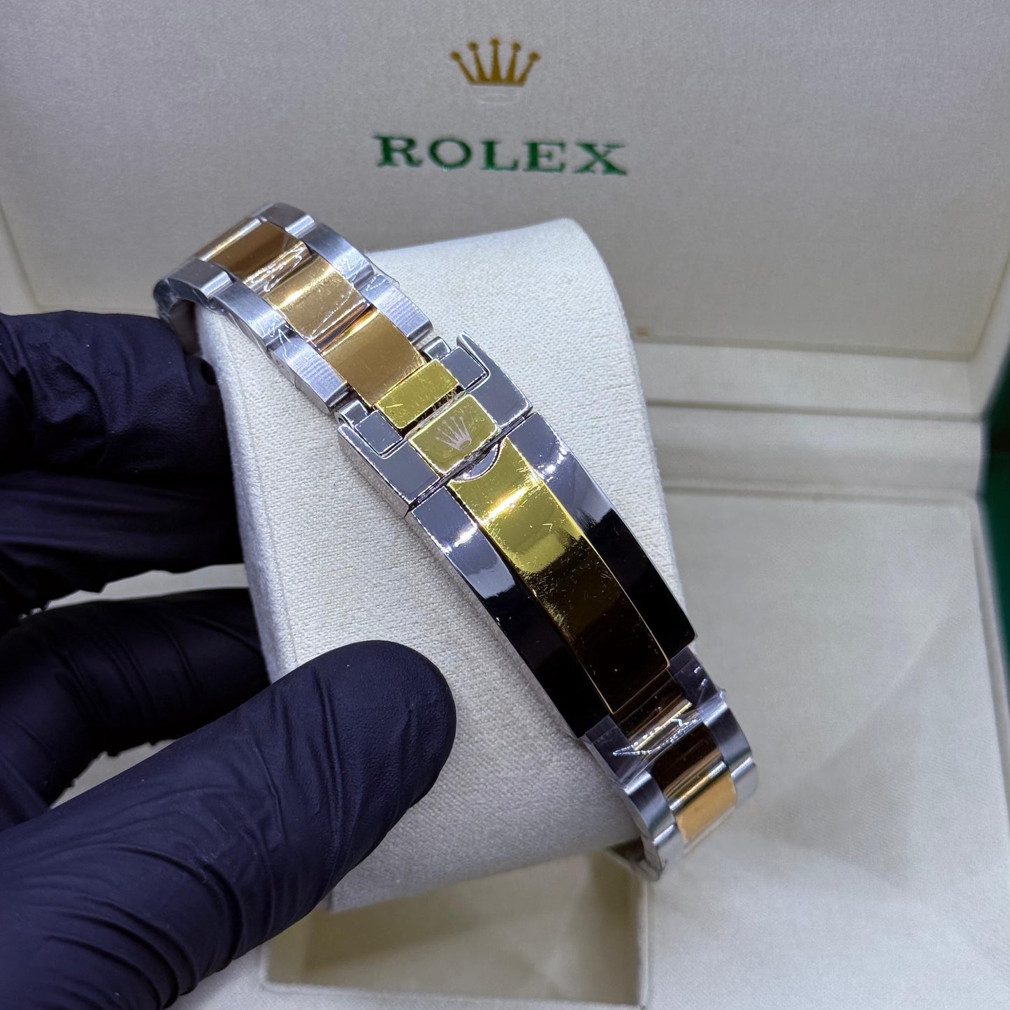 Rolex Submariner Golden rotating dial with master lock