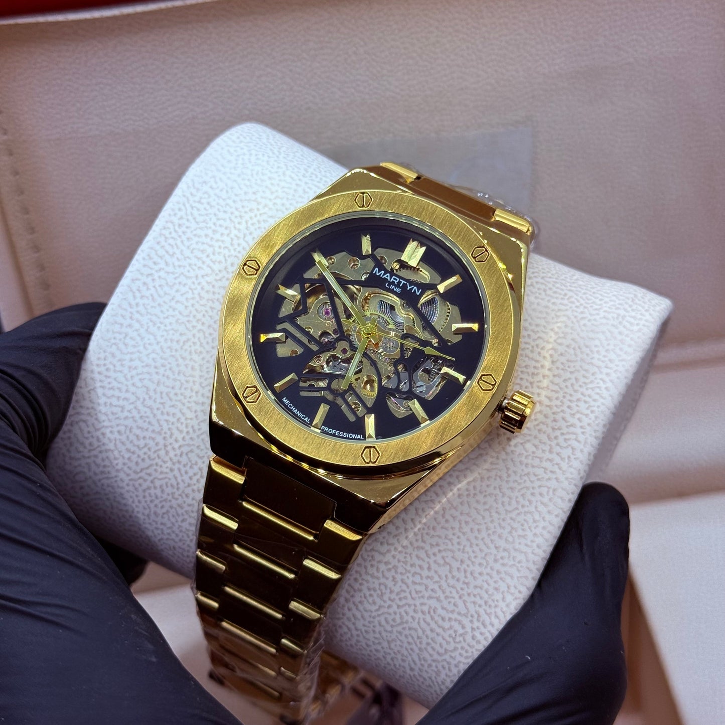 Automatic skeleton dial with golden chain
