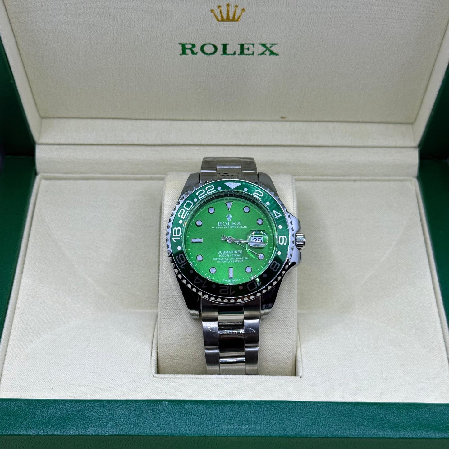 Rolex Submariner green rotating dial with master lock