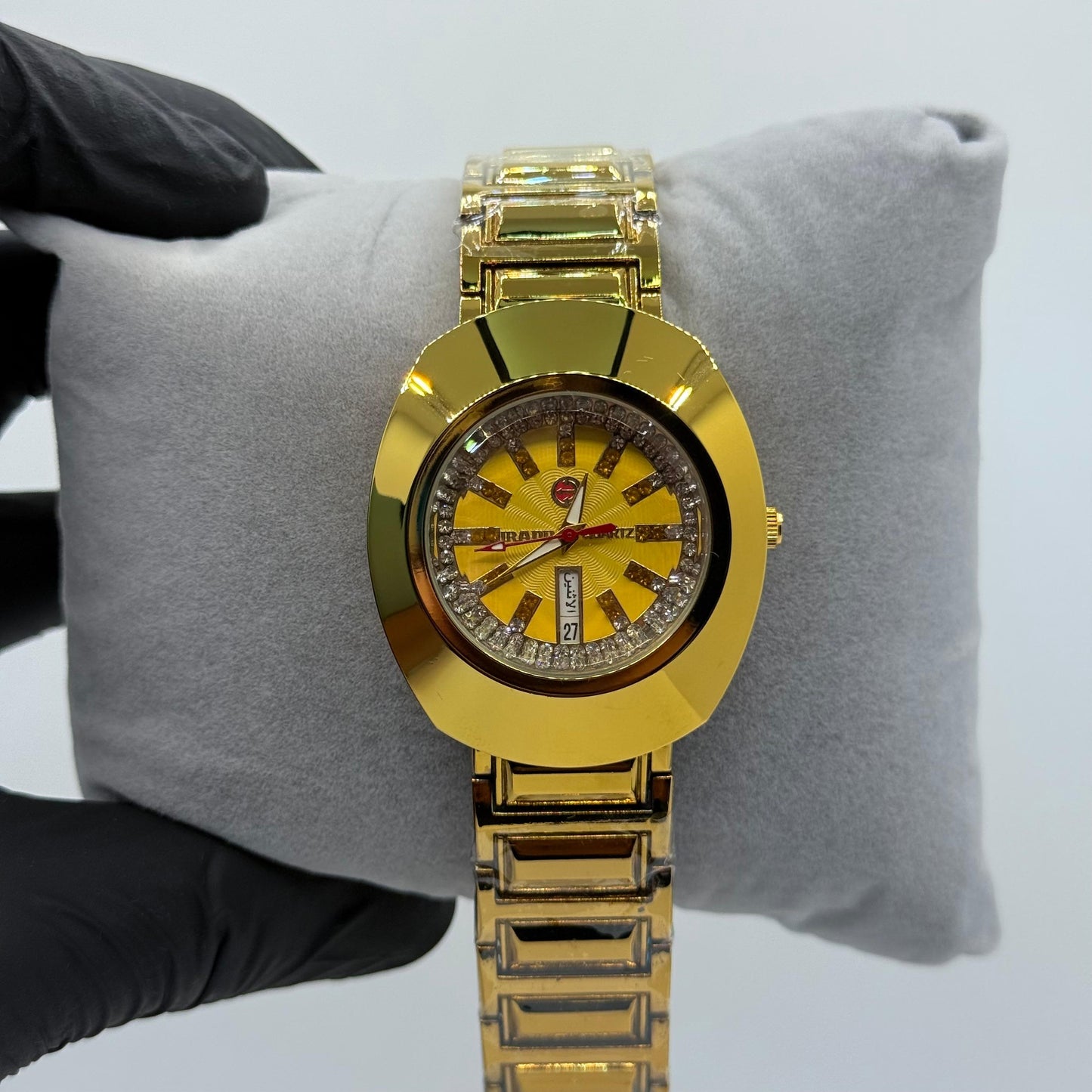 Rado Vintage Golden Watch 3